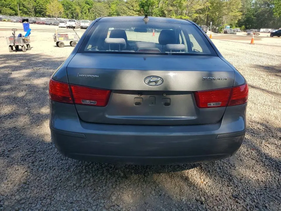 2010 HYUNDAI SONATA GLS  