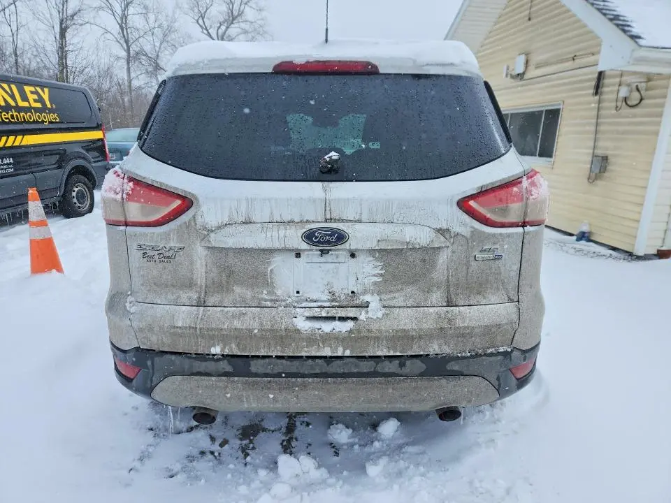 2016 FORD ESCAPE SE  