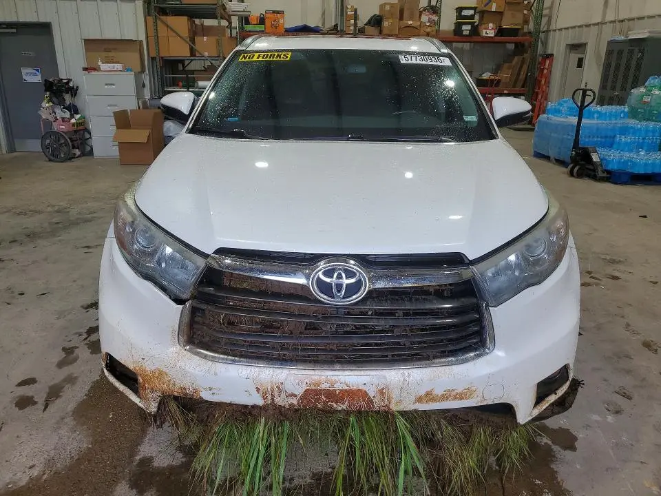 2016 TOYOTA HIGHLANDER XLE  