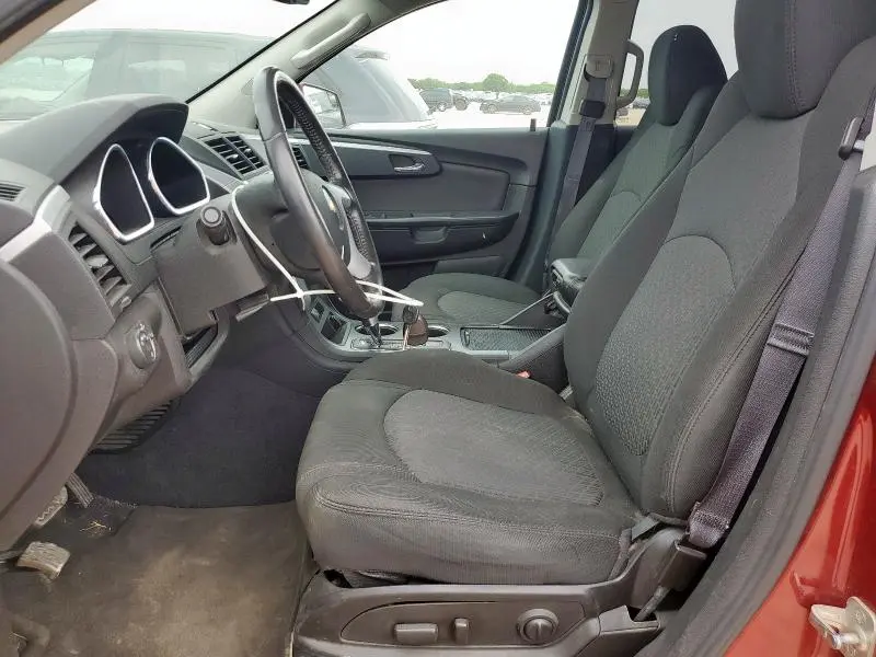 2011 CHEVROLET TRAVERSE LT  