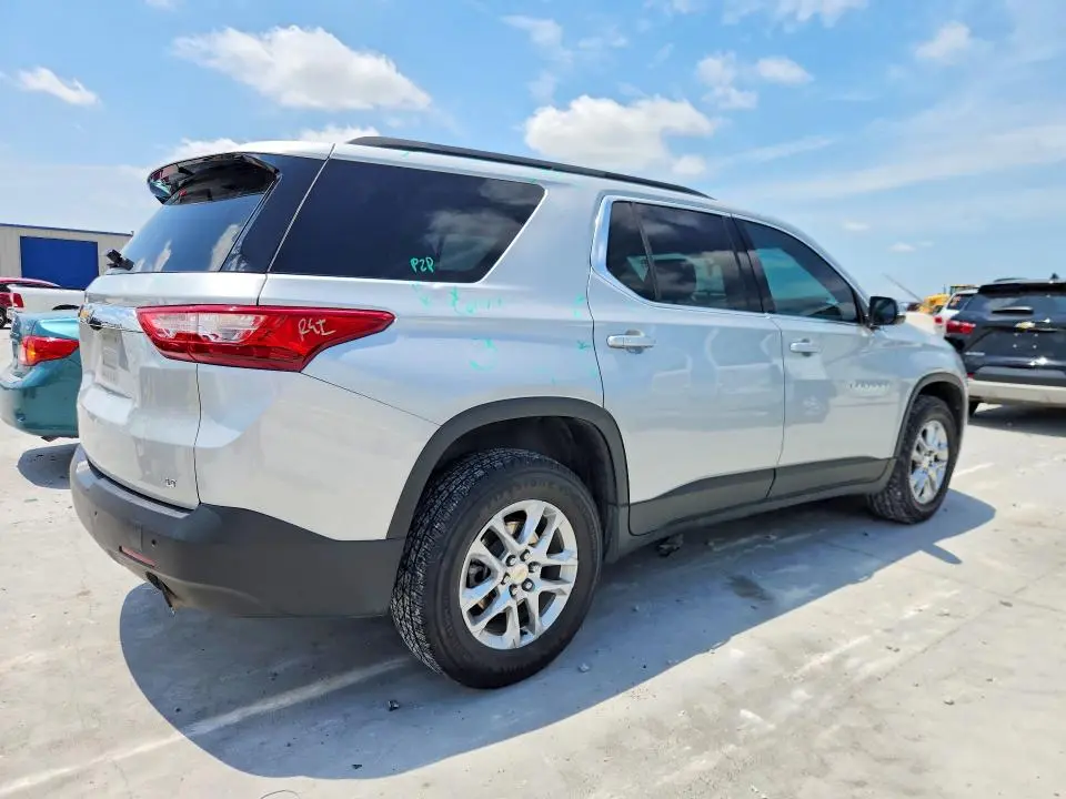 2021 CHEVROLET TRAVERSE LT  
