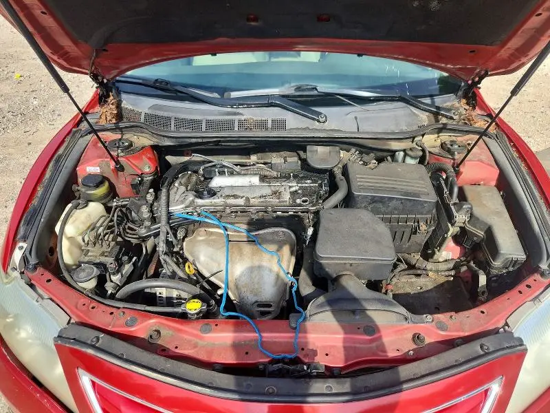 2010 TOYOTA CAMRY LE  