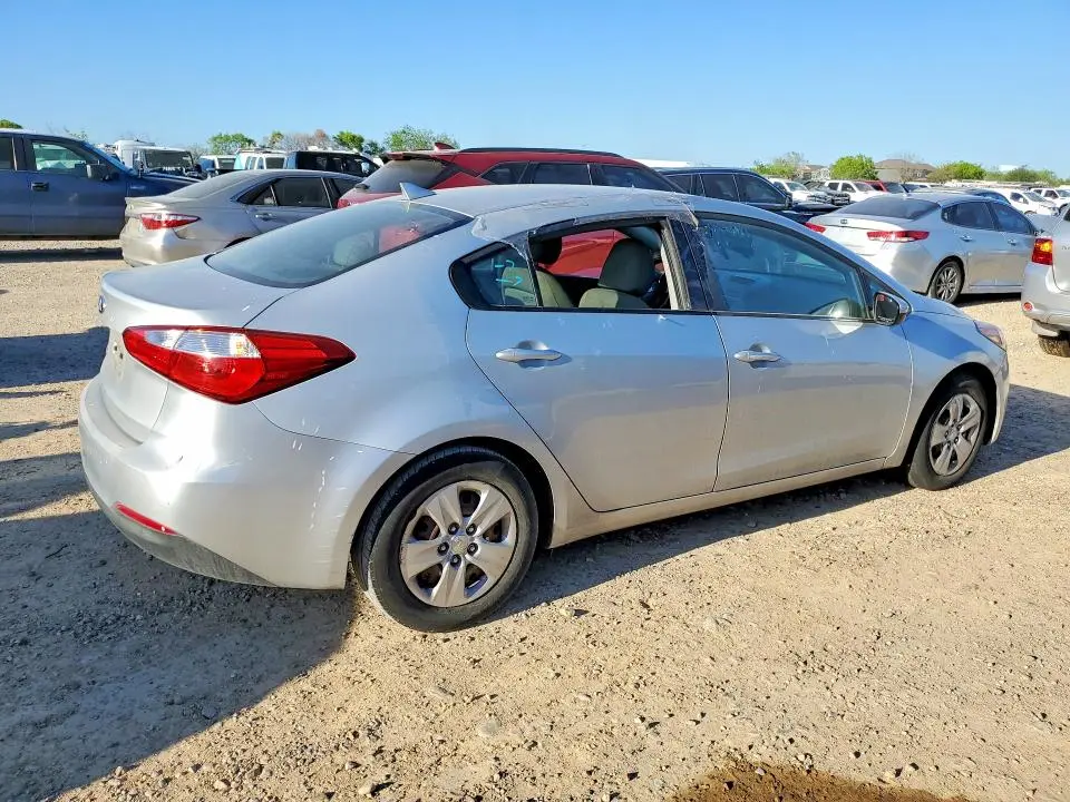 2016 KIA FORTE LX  