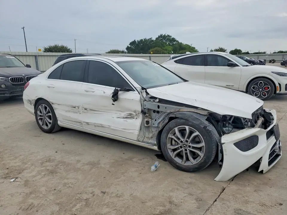 2018 MERCEDES-BENZ C 300  