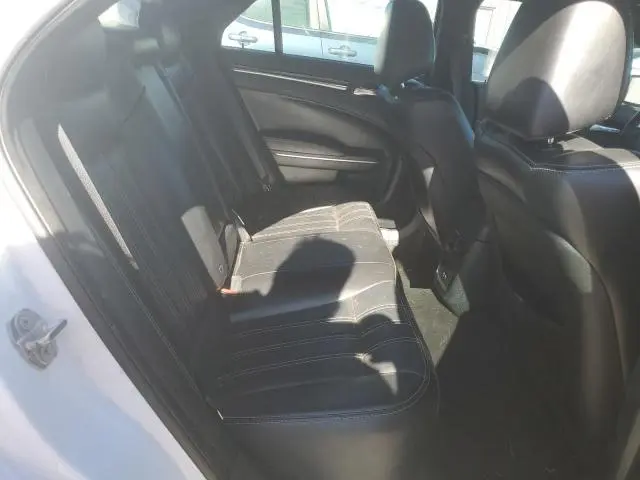 2019 CHRYSLER 300 S  