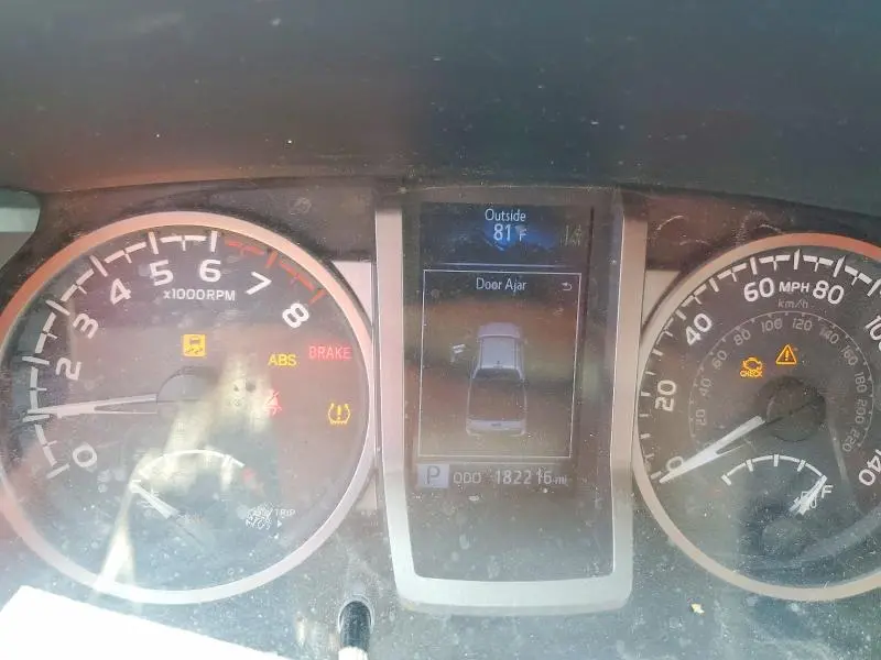 2019 TOYOTA TACOMA SR5 V6  