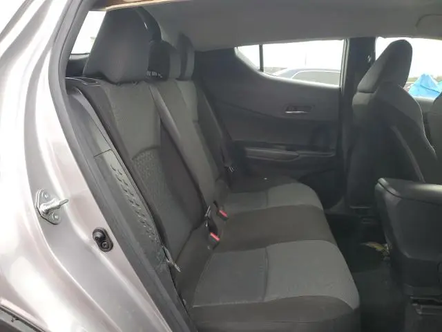 2020 TOYOTA C-HR XLE  