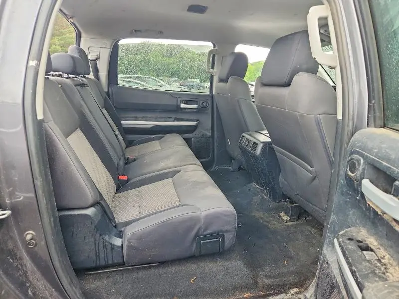 2016 TOYOTA TUNDRA SR5  