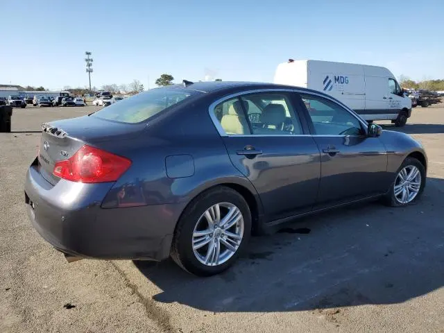 2011 INFINITI G37   