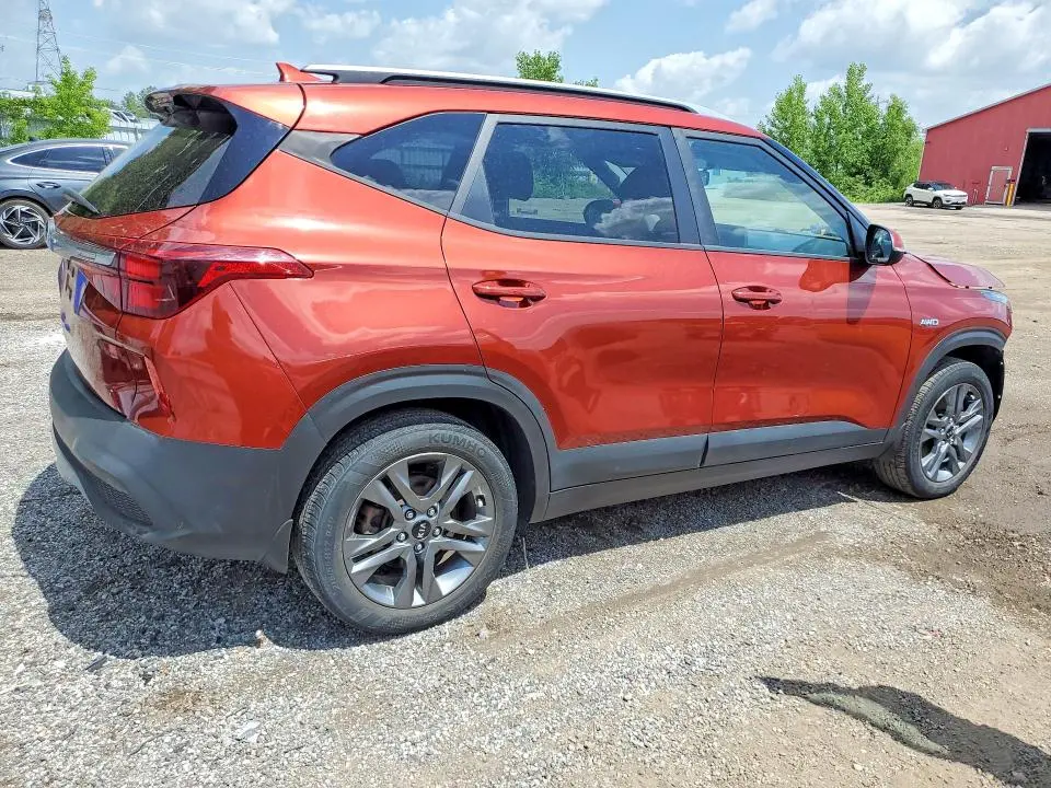 2021 KIA SELTOS LX  