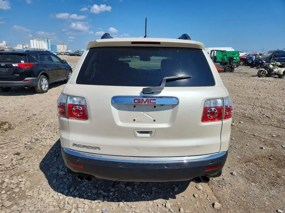 2011 GMC ACADIA SLT-1  