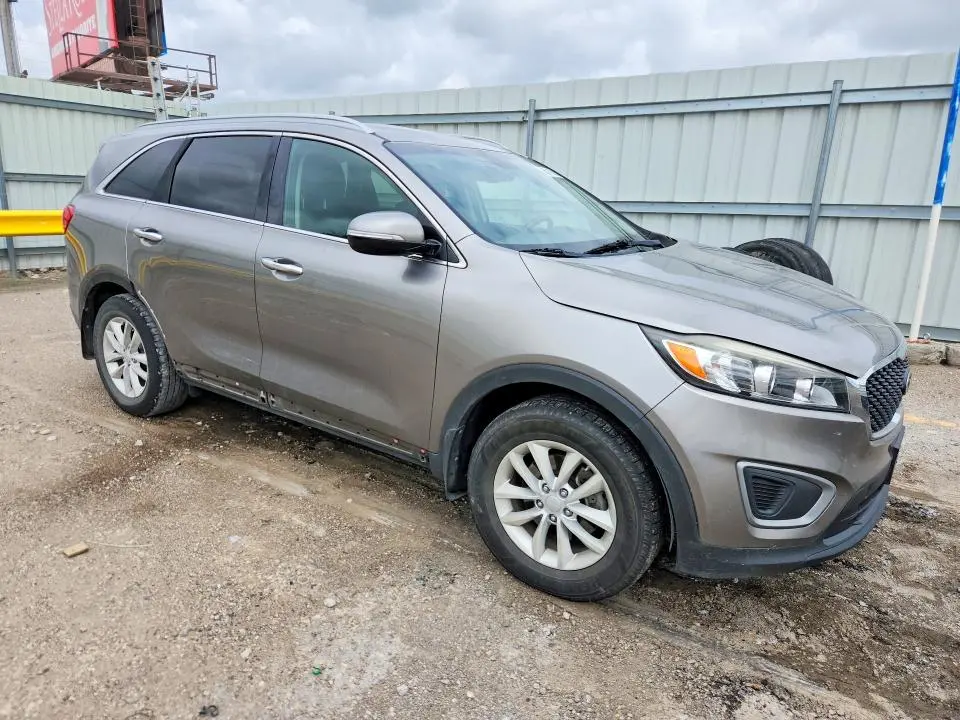 2016 KIA SORENTO LX  