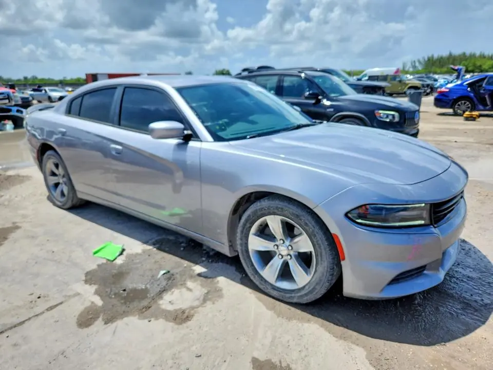 2018 DODGE CHARGER SXT PLUS  