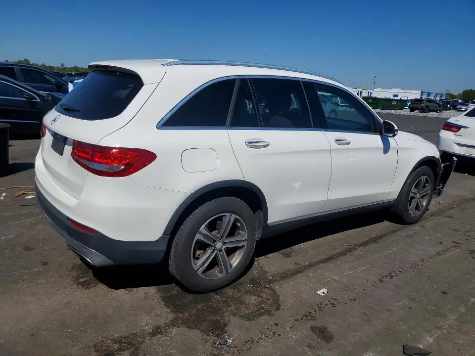 2017 MERCEDES-BENZ GLC 300  