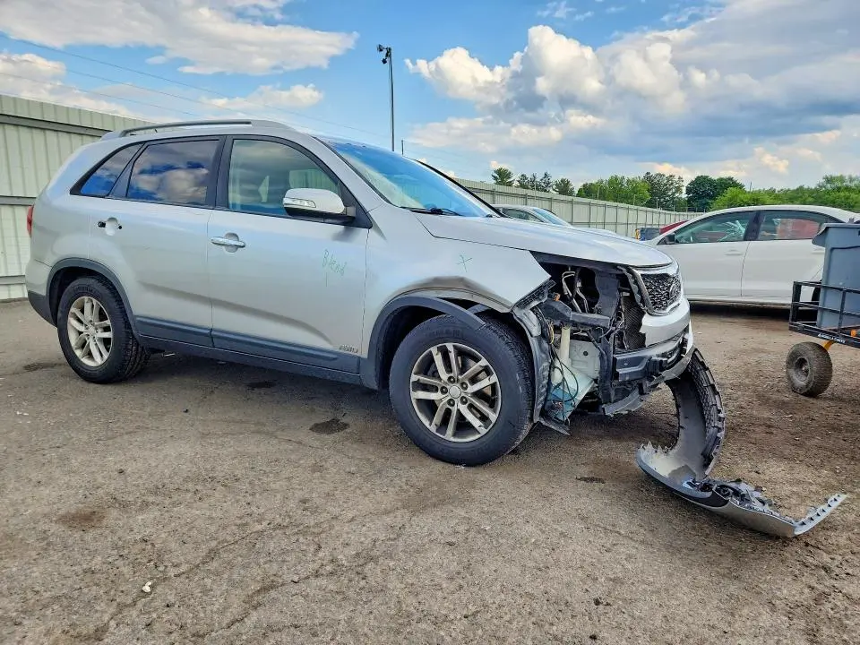 2014 KIA SORENTO LX  