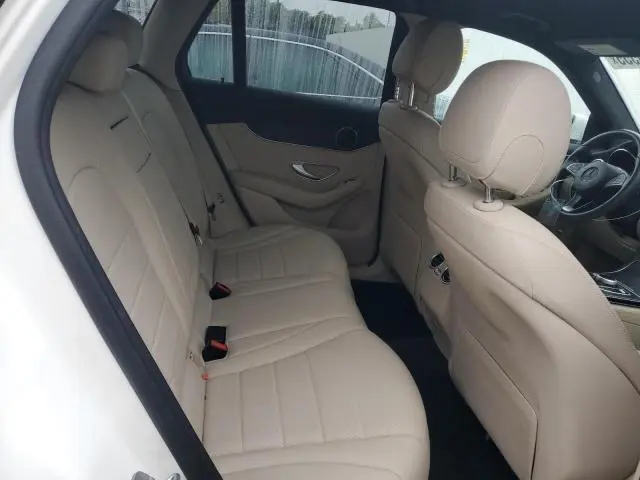 2018 MERCEDES-BENZ GLC 300