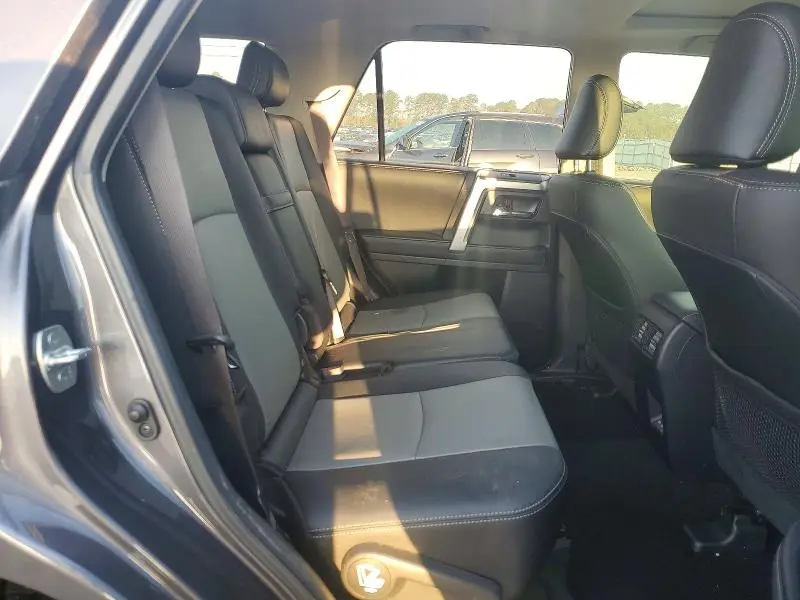 2023 TOYOTA 4RUNNER SR5 PREMIUM  