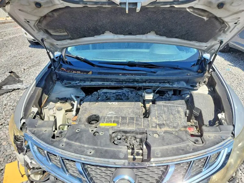 2011 NISSAN MURANO S  