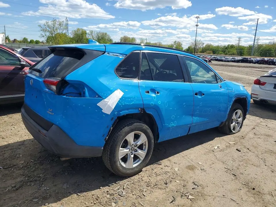 2021 TOYOTA RAV4 LE  