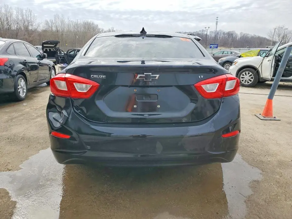 2016 CHEVROLET CRUZE LT  