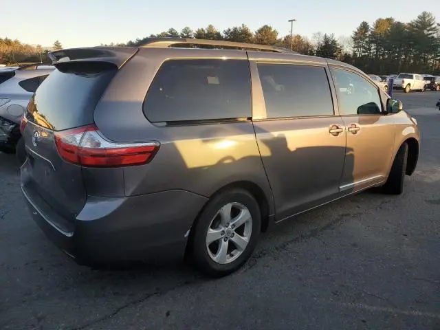 2017 TOYOTA SIENNA LE  