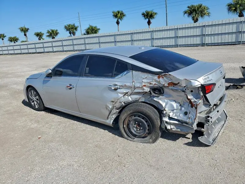 2020 NISSAN ALTIMA S  