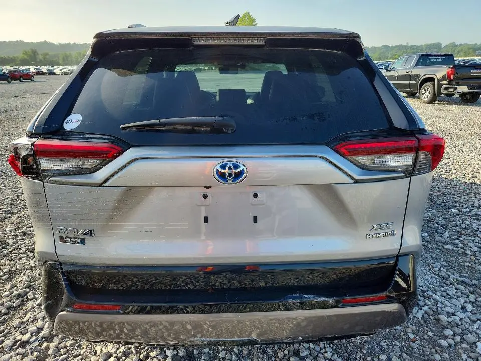 2019 TOYOTA RAV4 XSE  