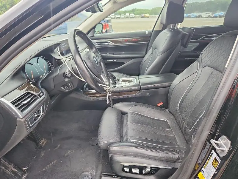 2016 BMW 750 XI  
