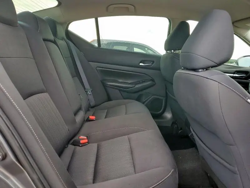 2021 NISSAN ALTIMA SV  