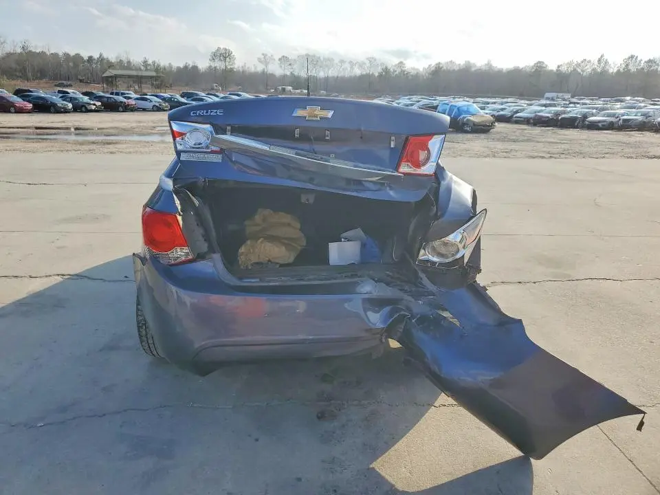 2014 CHEVROLET CRUZE LS  