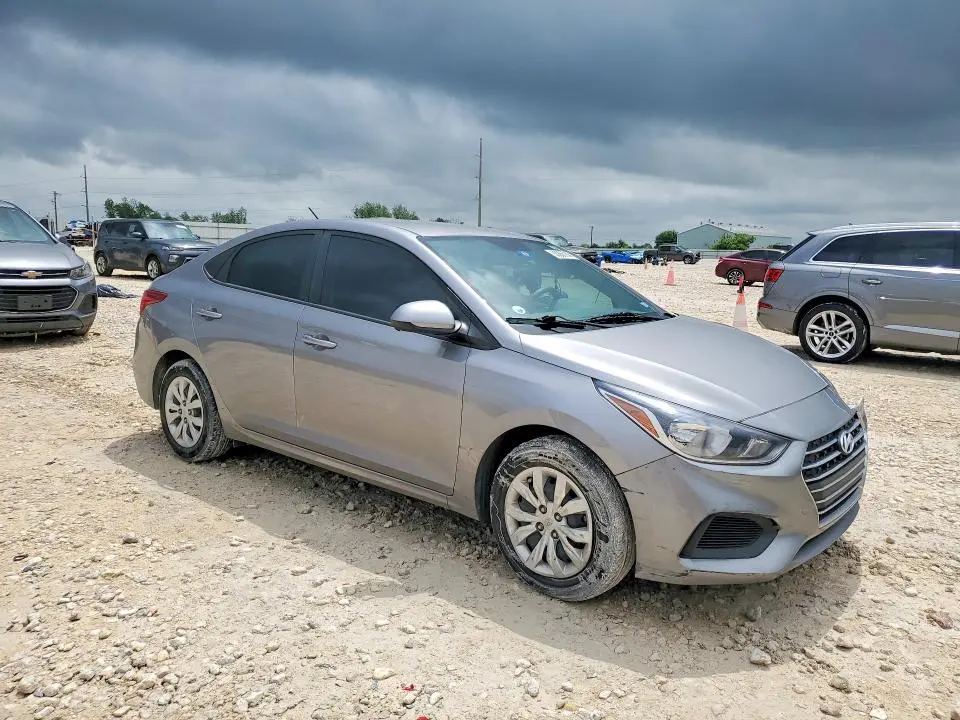 2022 HYUNDAI ACCENT SE  
