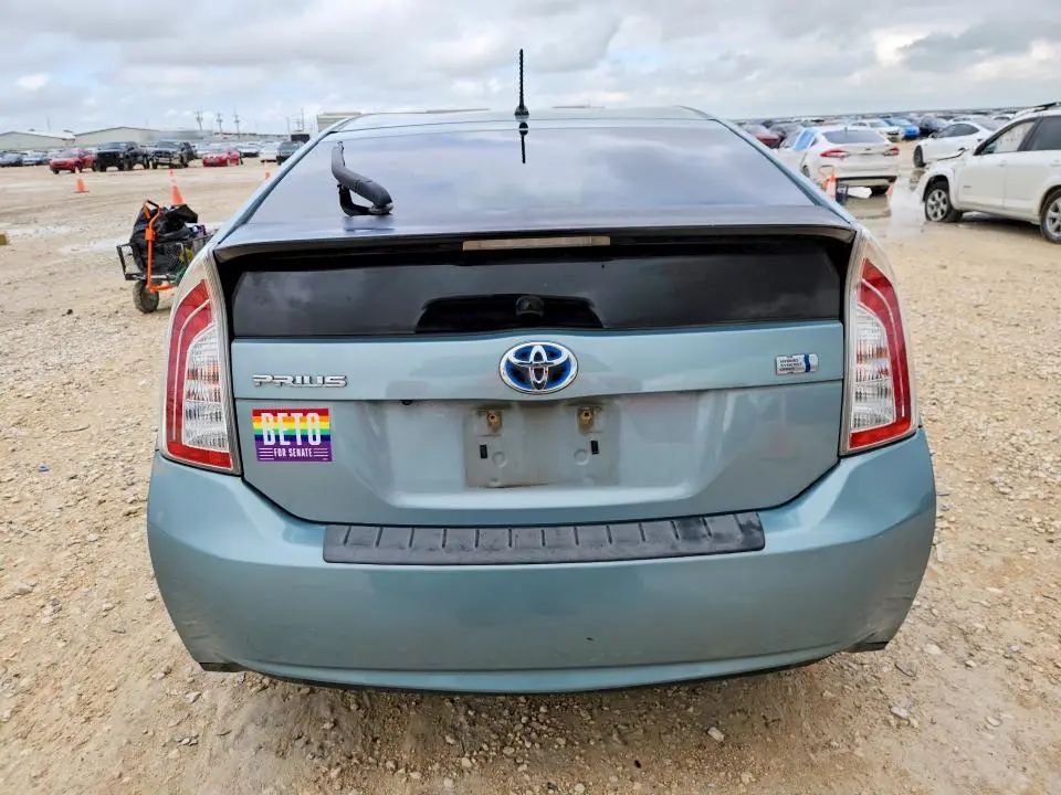 2013 TOYOTA PRIUS TWO  