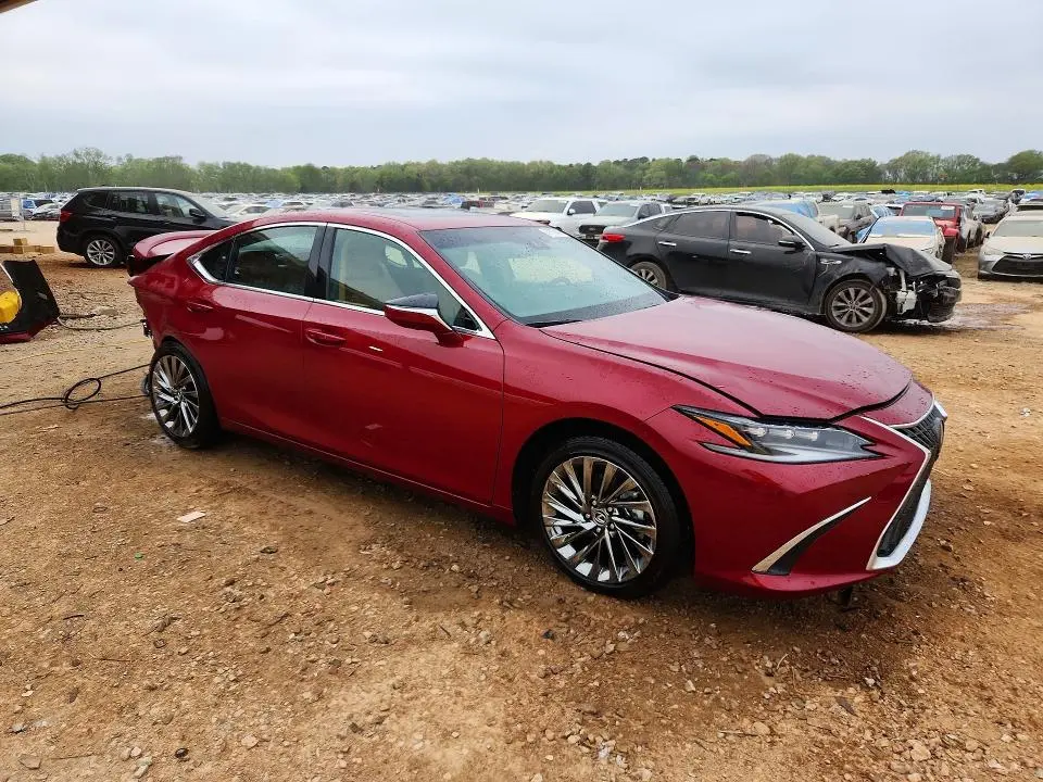 2024 LEXUS ES 300H ULTRA LUXURY  