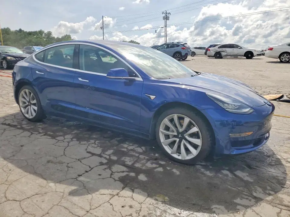 2018 TESLA MODEL 3   
