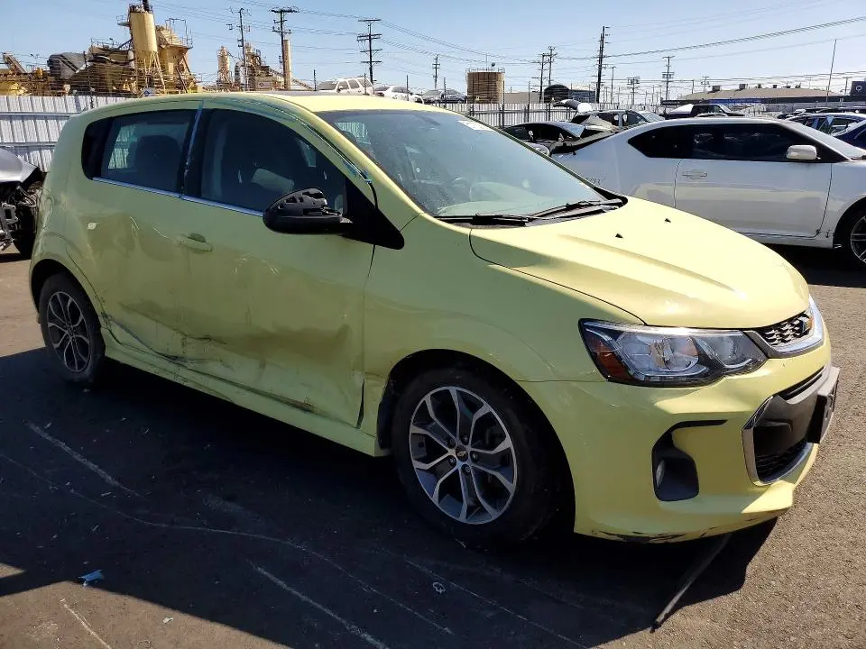 2017 CHEVROLET SONIC LT  