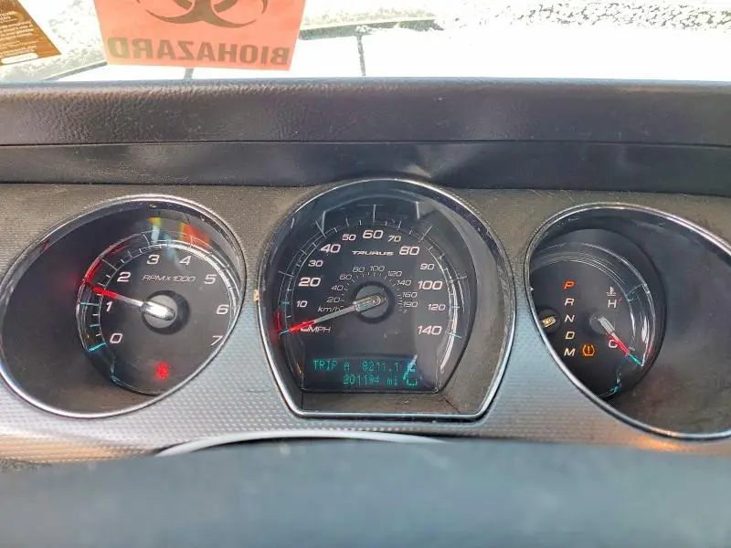 2011 FORD TAURUS SEL  