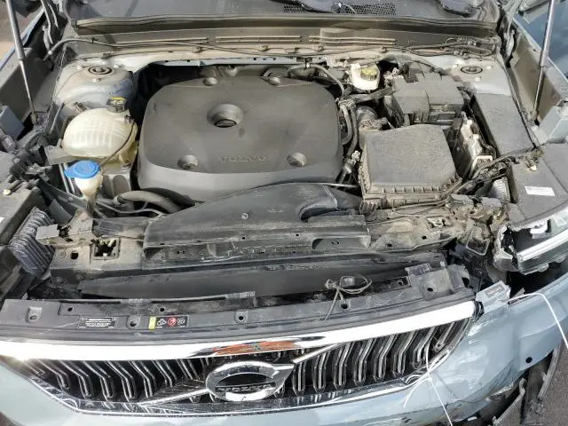 2020 VOLVO XC40 T4 INSCRIPTION  