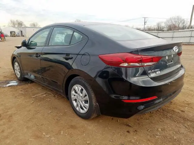 2018 HYUNDAI ELANTRA SE