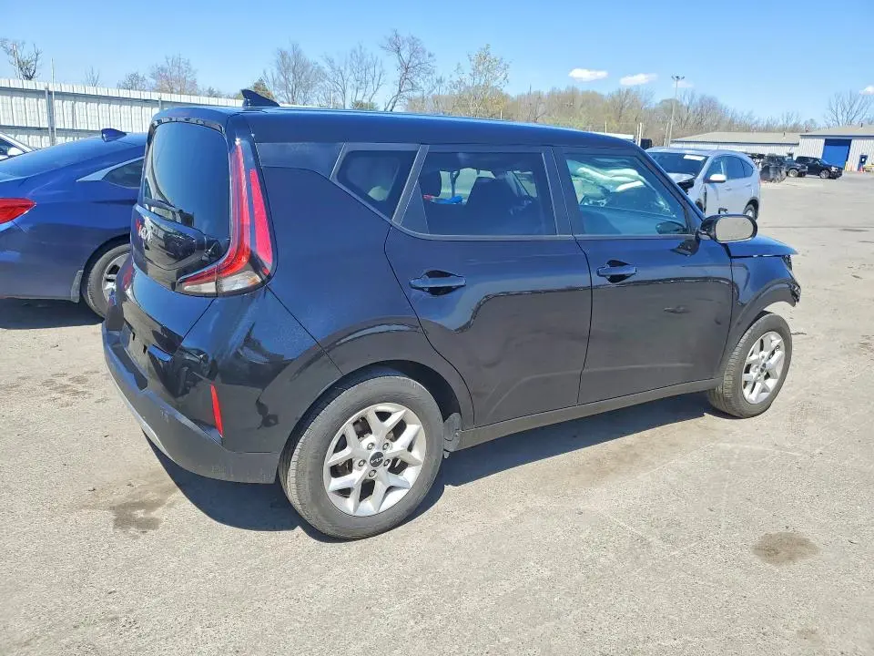 2024 KIA SOUL LX  
