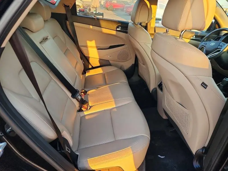 2017 HYUNDAI TUCSON SE PLUS  