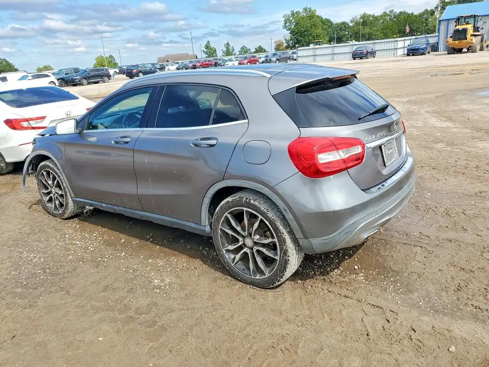 2015 MERCEDES-BENZ GLA 250  