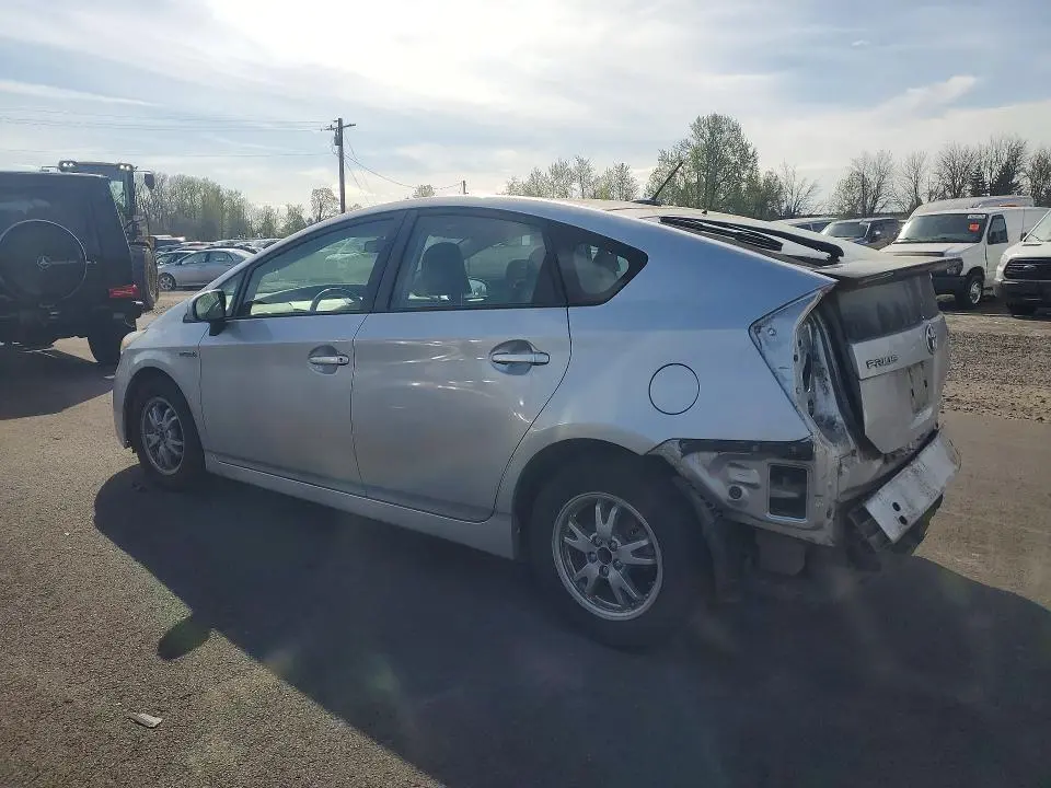 2010 TOYOTA PRIUS II  