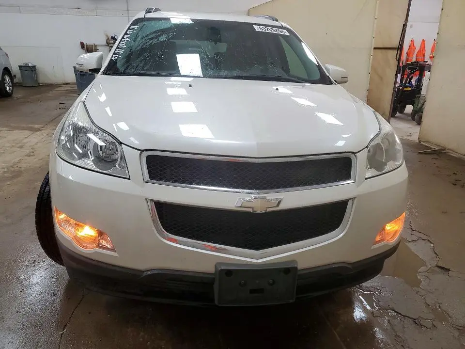 2011 CHEVROLET TRAVERSE LT  