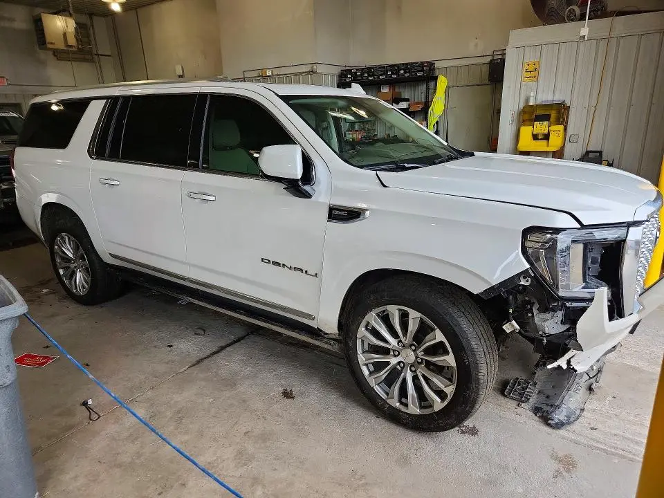 2022 GMC YUKON XL DENALI  