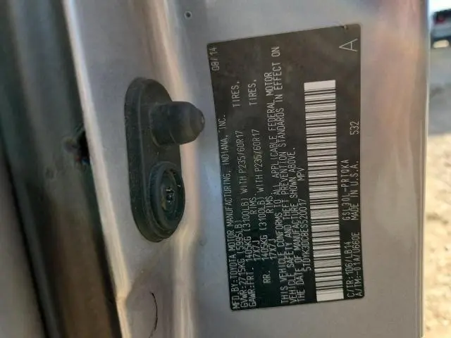 2014 TOYOTA SIENNA XLE  