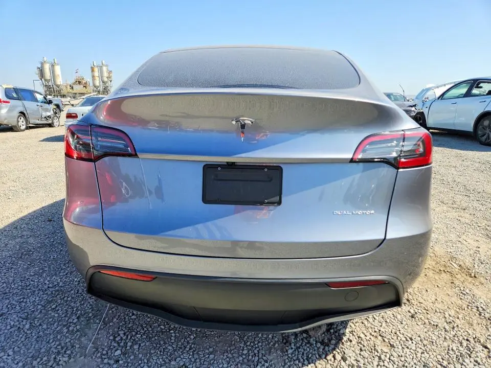 2025 TESLA MODEL Y   