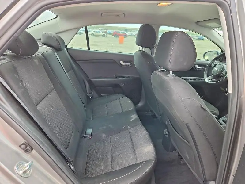 2022 KIA RIO S  