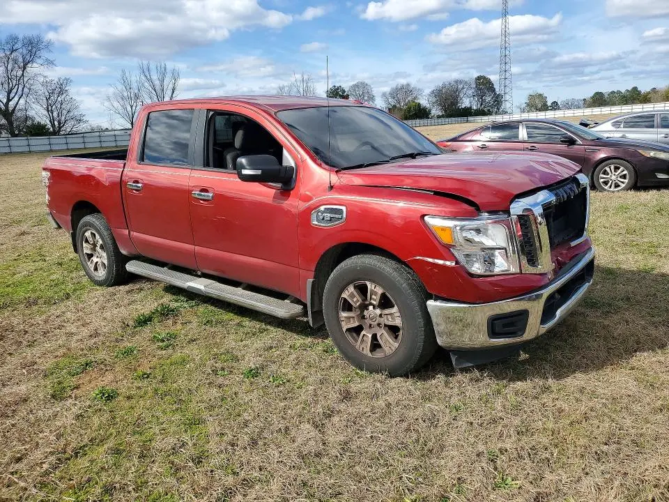 2017 NISSAN TITAN SV  