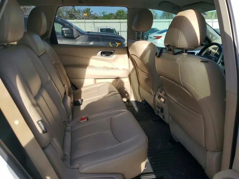 2020 NISSAN PATHFINDER SL  