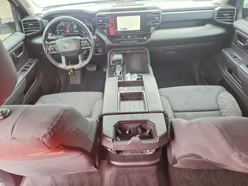 2023 TOYOTA TUNDRA SR  